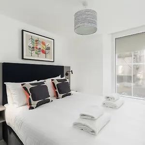 https://destiny-scotland-market-street-apartments.edinburghhotelsuk.org
